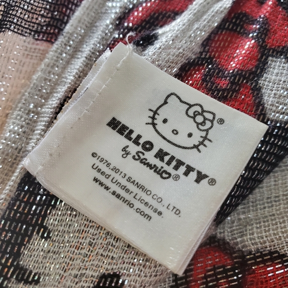 Hello Kitty Shimmery Infinity Scarf! - Picture 4 of 5